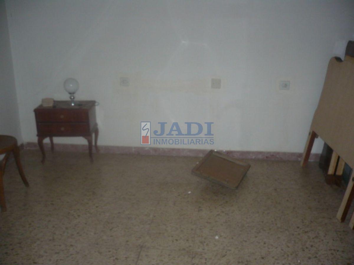 For sale of house in Valdepeñas