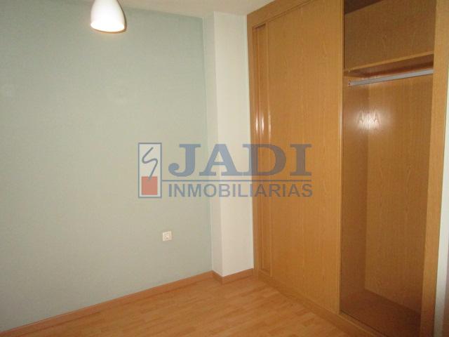 For rent of flat in Valdepeñas