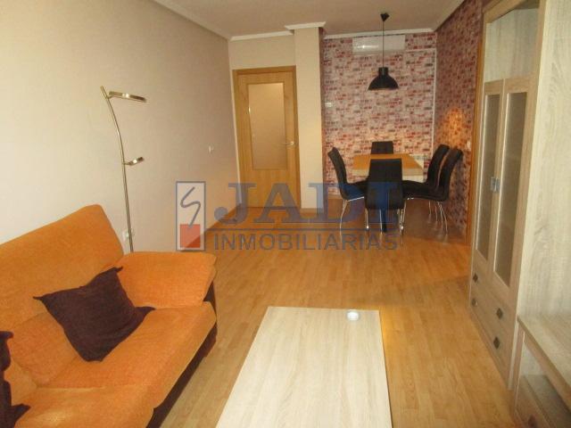 For rent of flat in Valdepeñas