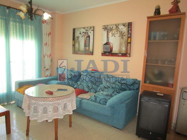 For sale of flat in Valdepeñas