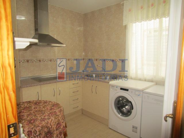 For sale of flat in Valdepeñas