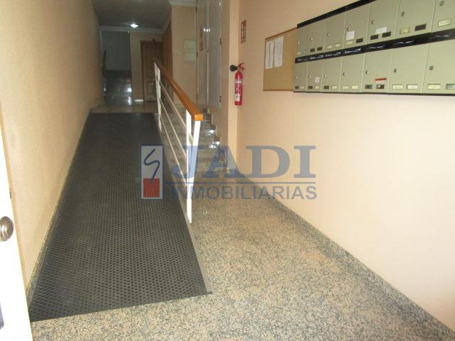 For sale of flat in Valdepeñas