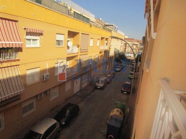 For sale of flat in Valdepeñas