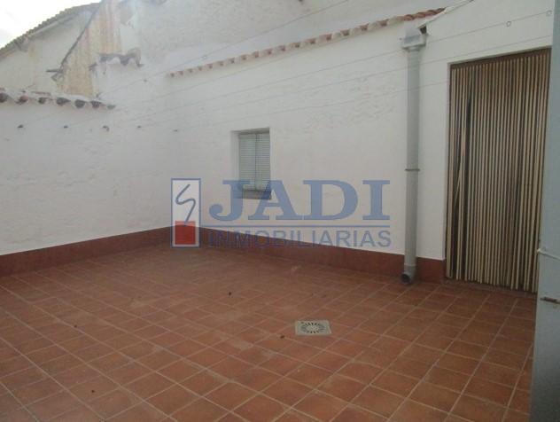 Venta de casa en Valdepeñas