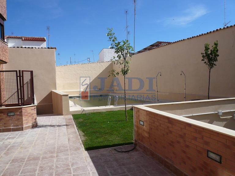 For sale of apartment in Valdepeñas