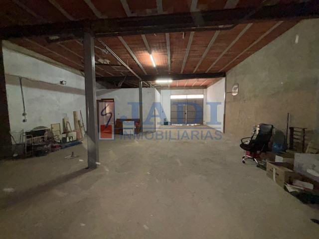Venta de casa en Valdepeñas