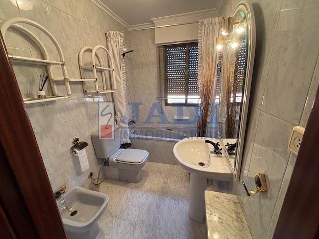 Venta de casa en Valdepeñas