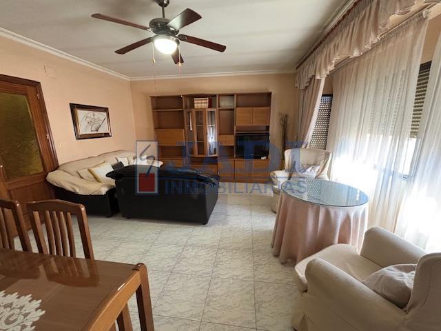 Venta de casa en Valdepeñas