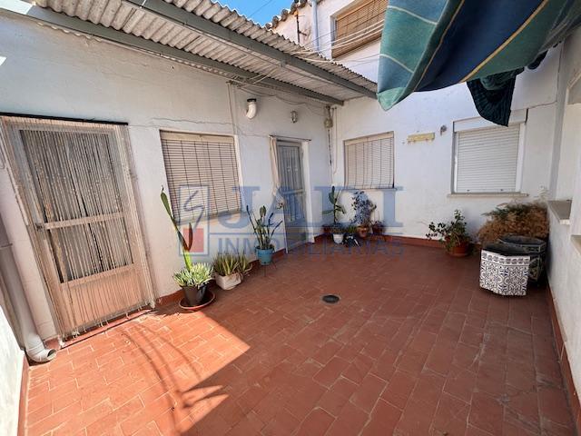 Venta de casa en Valdepeñas