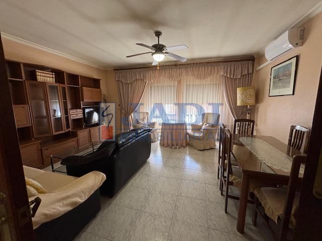 Venta de casa en Valdepeñas