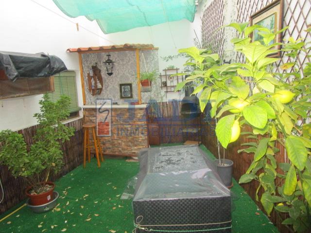 For sale of house in Valdepeñas