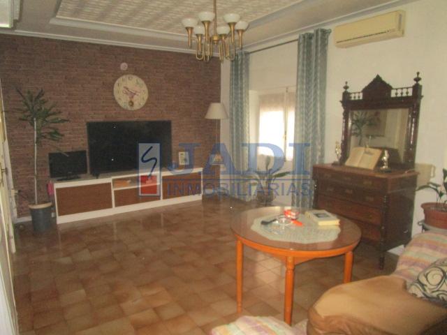 Venta de casa en Valdepeñas