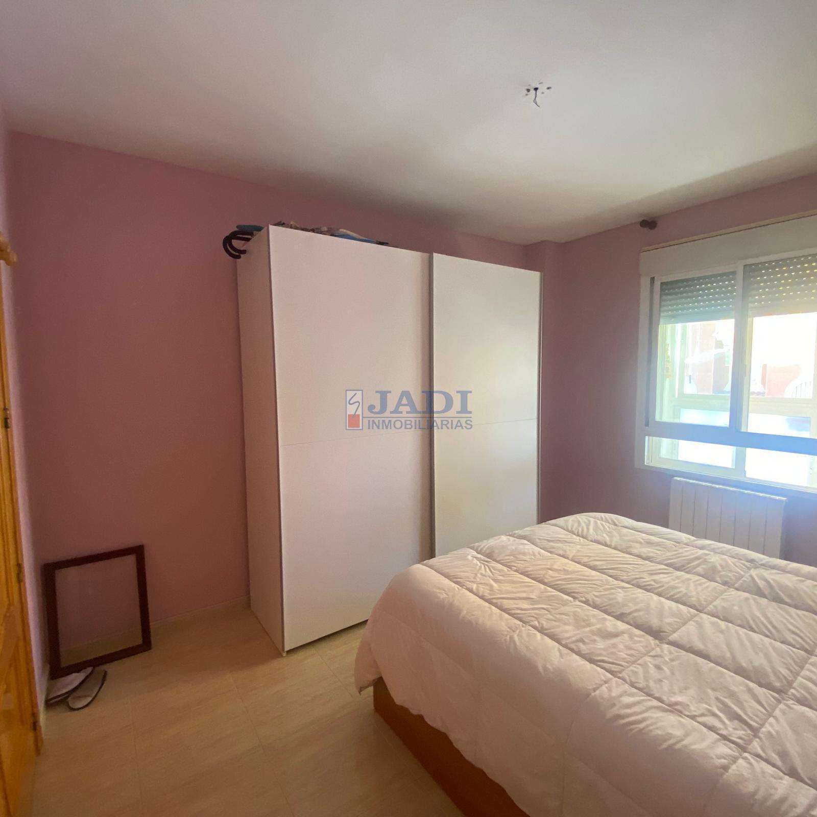 For sale of flat in Valdepeñas