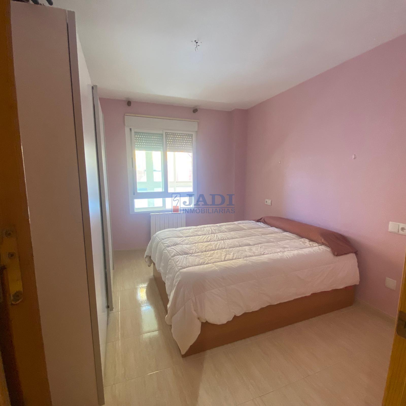 For sale of flat in Valdepeñas