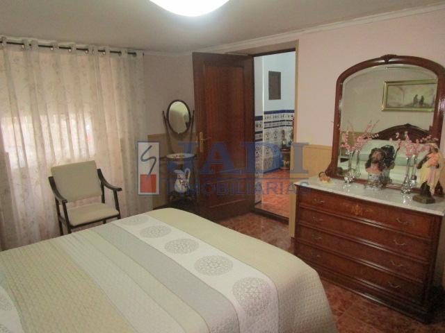 For sale of house in Valdepeñas