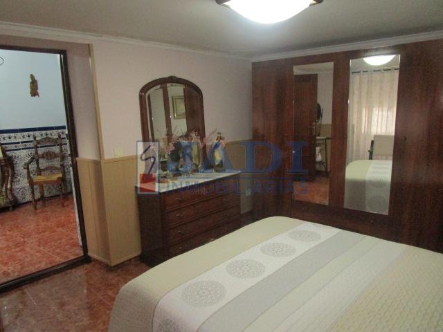 For sale of house in Valdepeñas