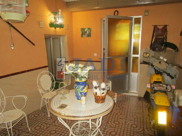 For sale of house in Valdepeñas