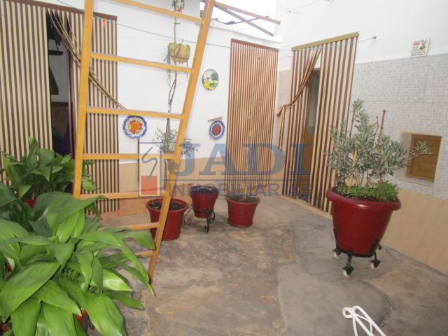 For sale of house in Valdepeñas