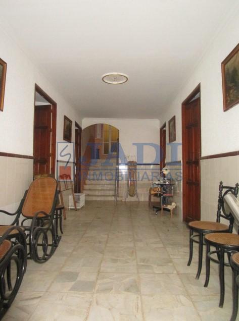 Venta de casa en Valdepeñas