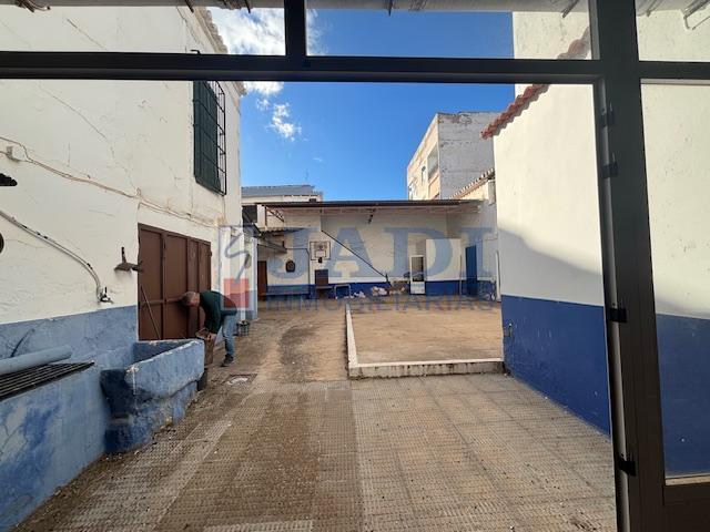 Venta de casa en Valdepeñas