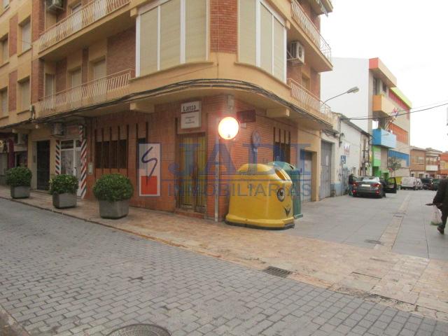 Alquiler de local comercial en Valdepeñas