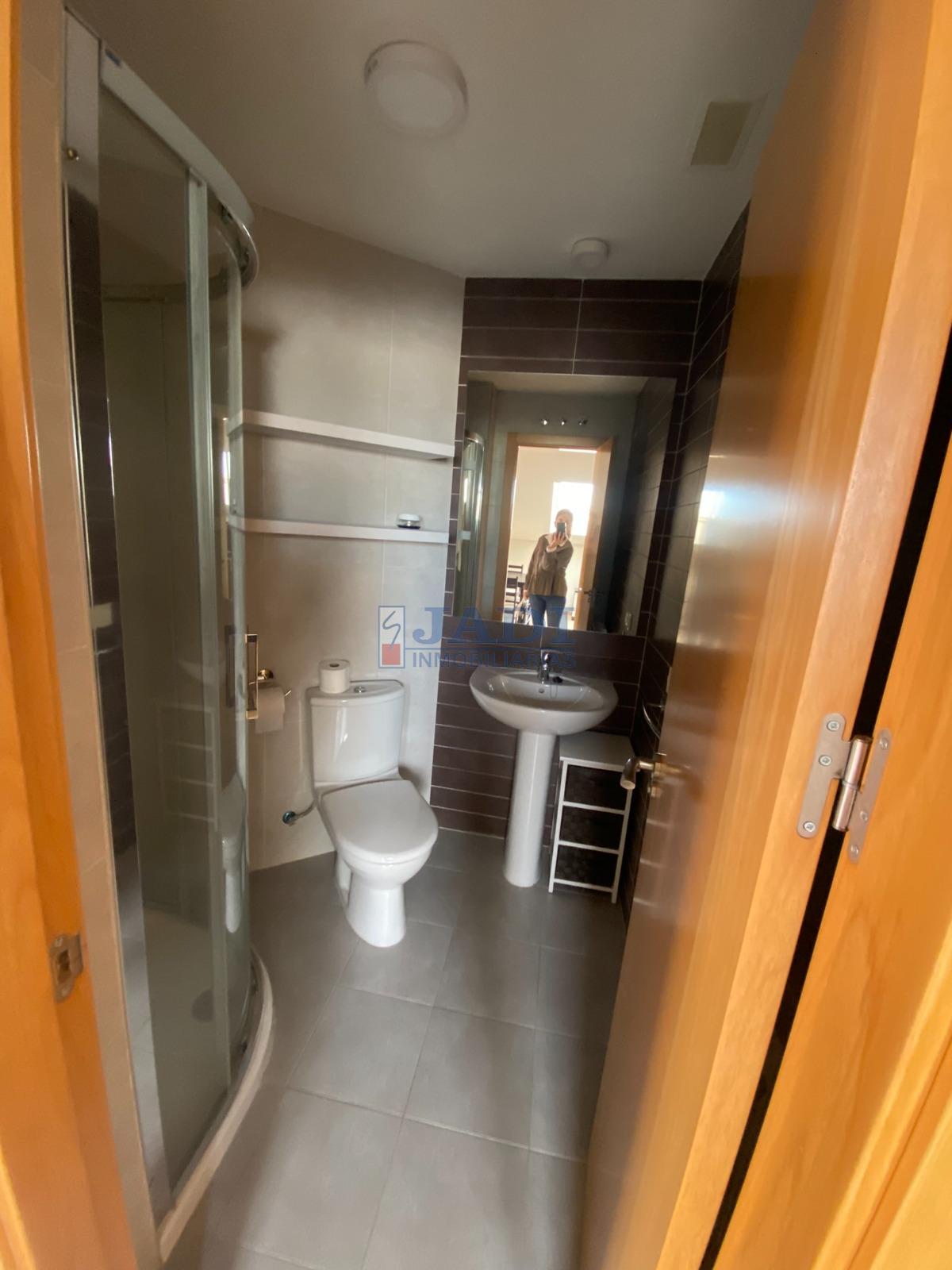 For rent of penthouse in Valdepeñas