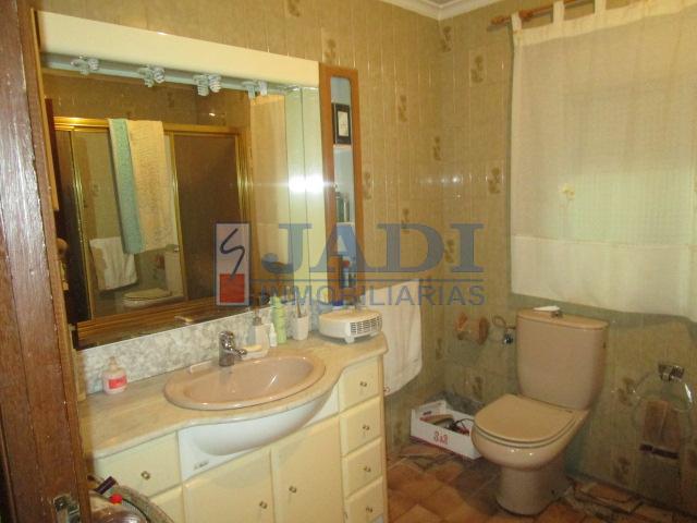 Venta de casa en Valdepeñas