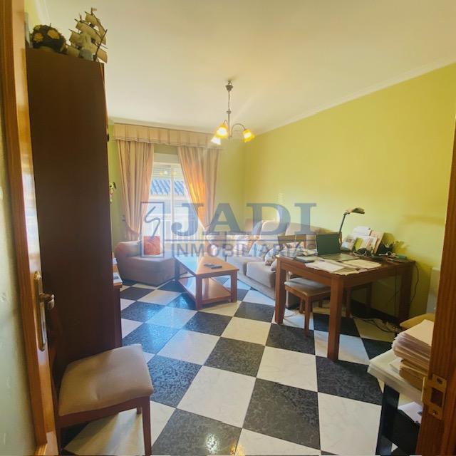 Venta de piso en Valdepeñas