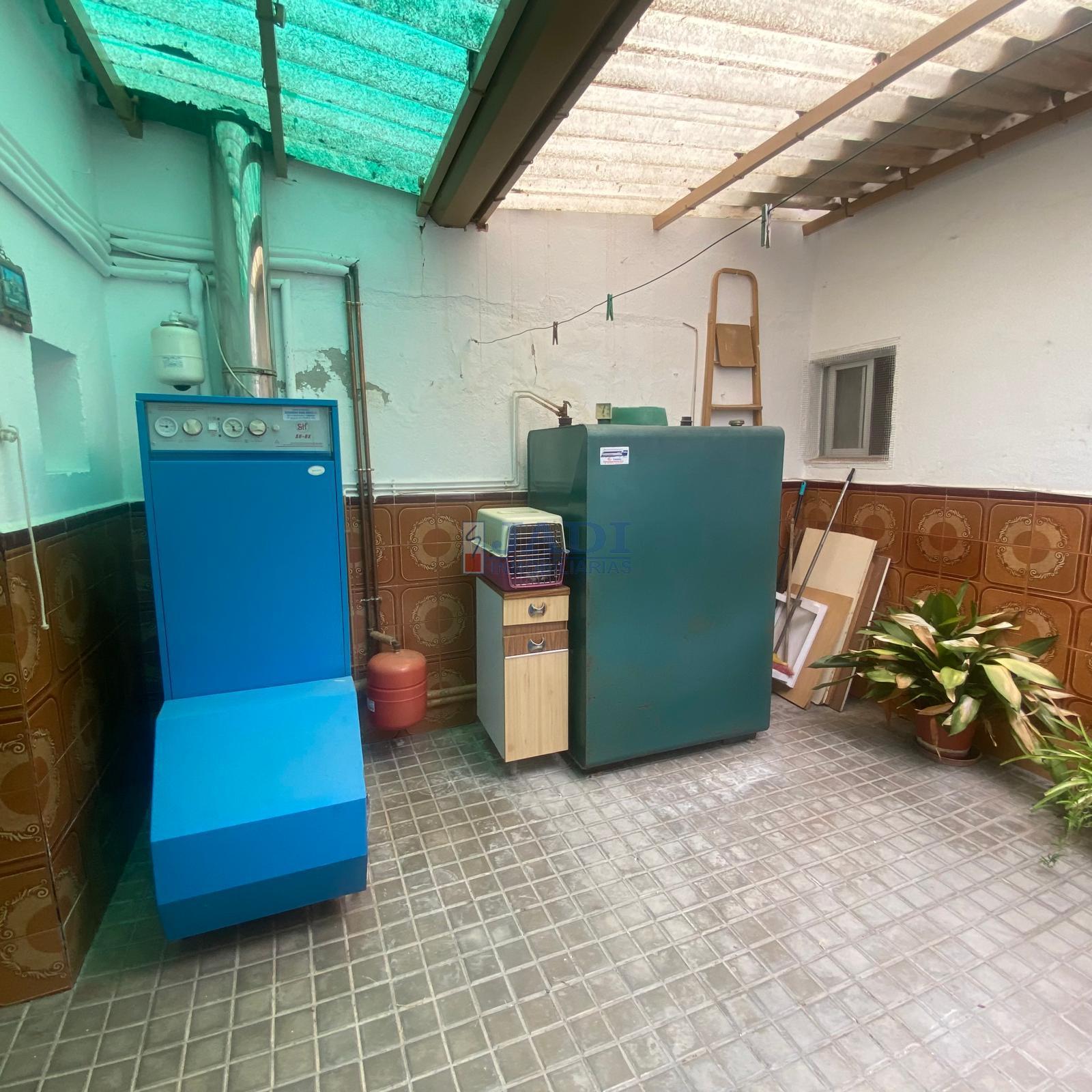 For sale of house in Valdepeñas