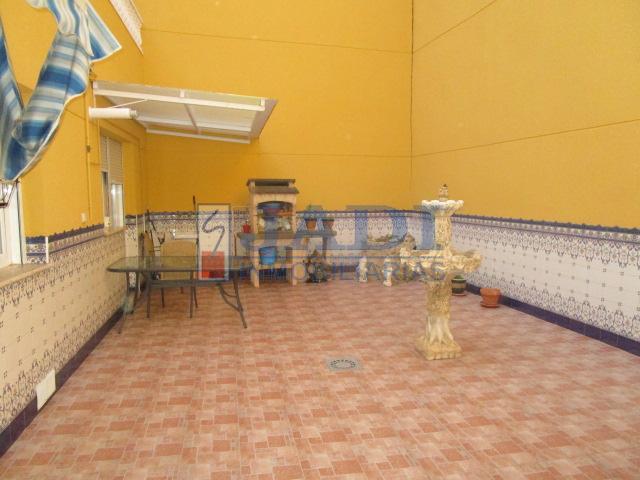 Venta de casa en Valdepeñas