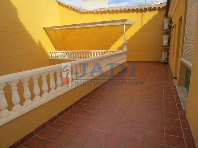 Venta de casa en Valdepeñas