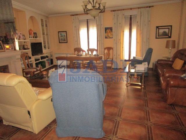 Venta de casa en Valdepeñas