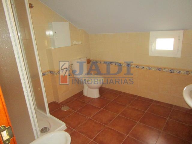 Venta de casa en Valdepeñas