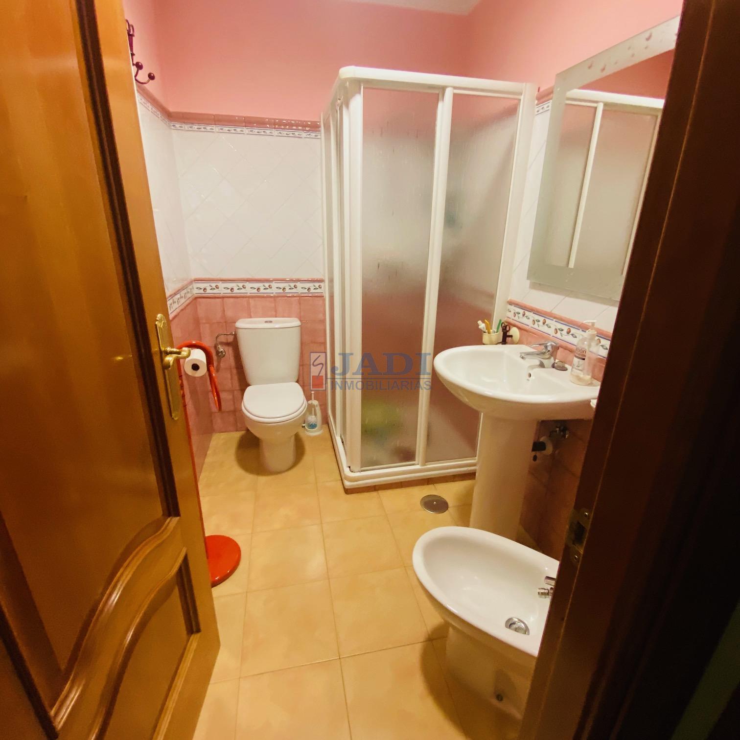 Venta de casa en Valdepeñas