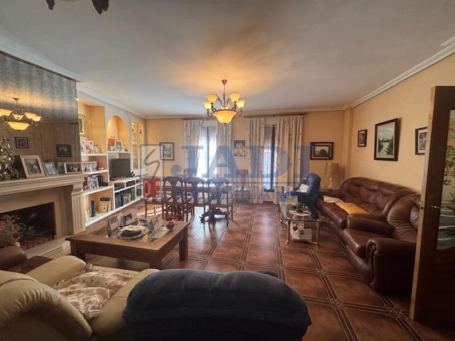 Venta de casa en Valdepeñas