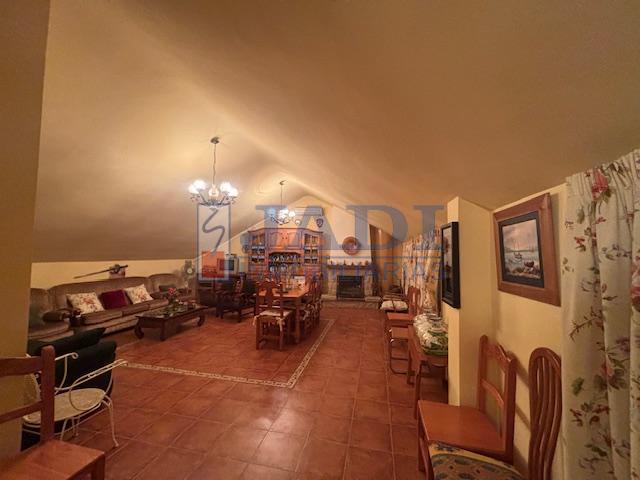 Venta de casa en Valdepeñas