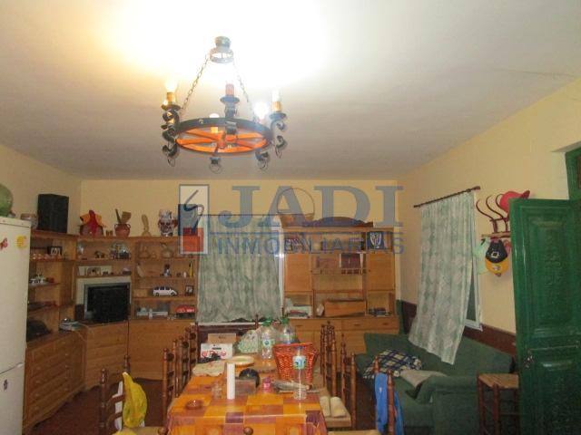 Venta de casa en Valdepeñas