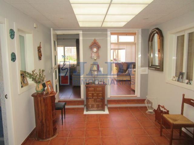 For sale of house in Valdepeñas