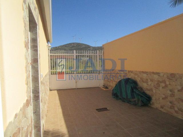 For sale of house in Valdepeñas