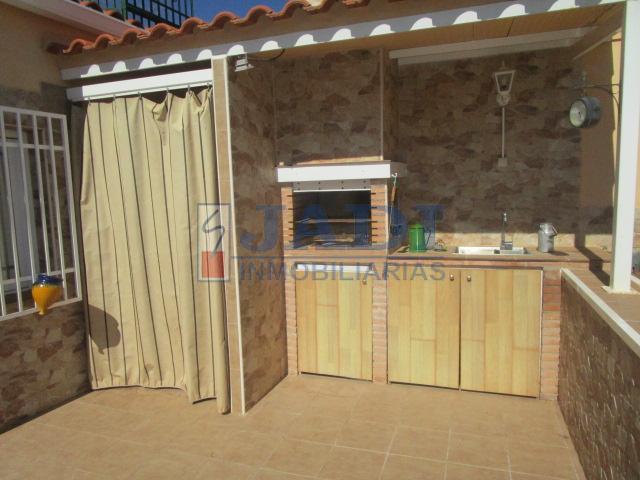 For sale of house in Valdepeñas