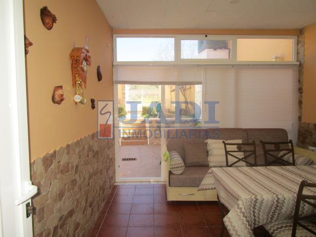 For sale of house in Valdepeñas