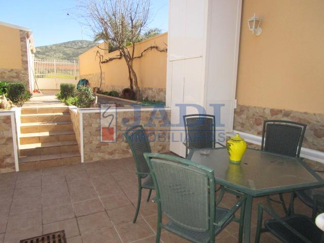 For sale of house in Valdepeñas
