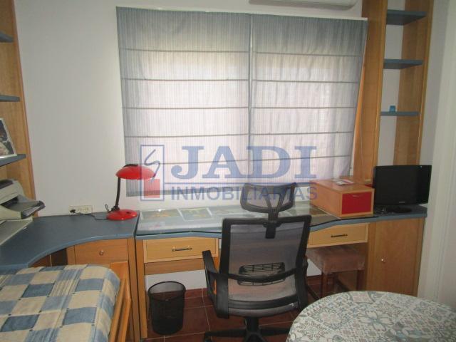 For sale of house in Valdepeñas