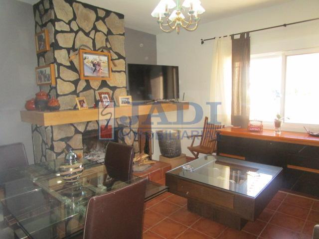 For sale of house in Valdepeñas