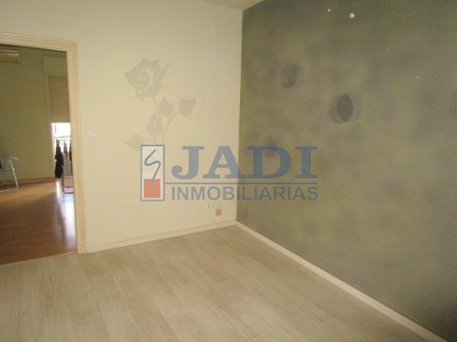 Venta de piso en Valdepeñas