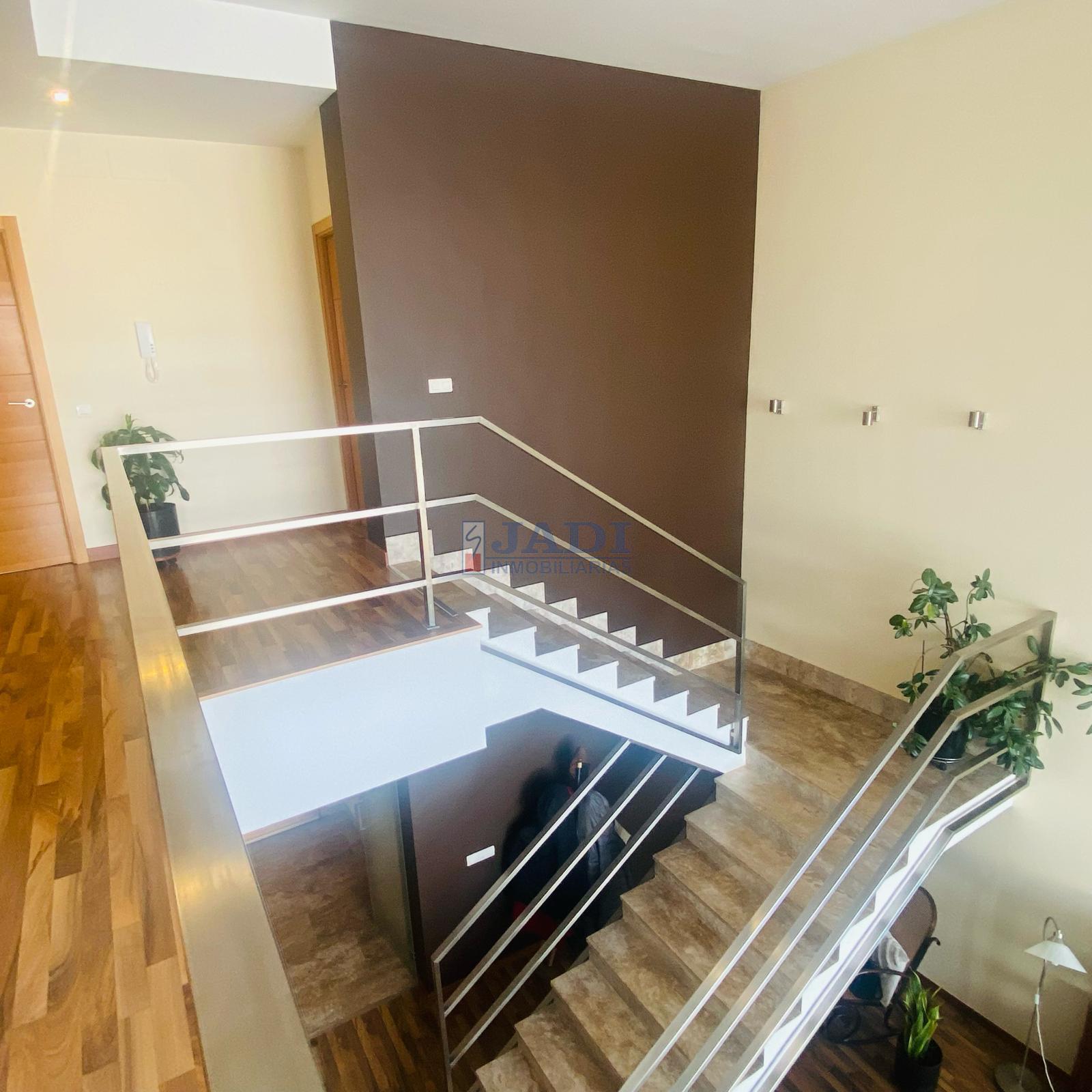 For sale of house in Valdepeñas