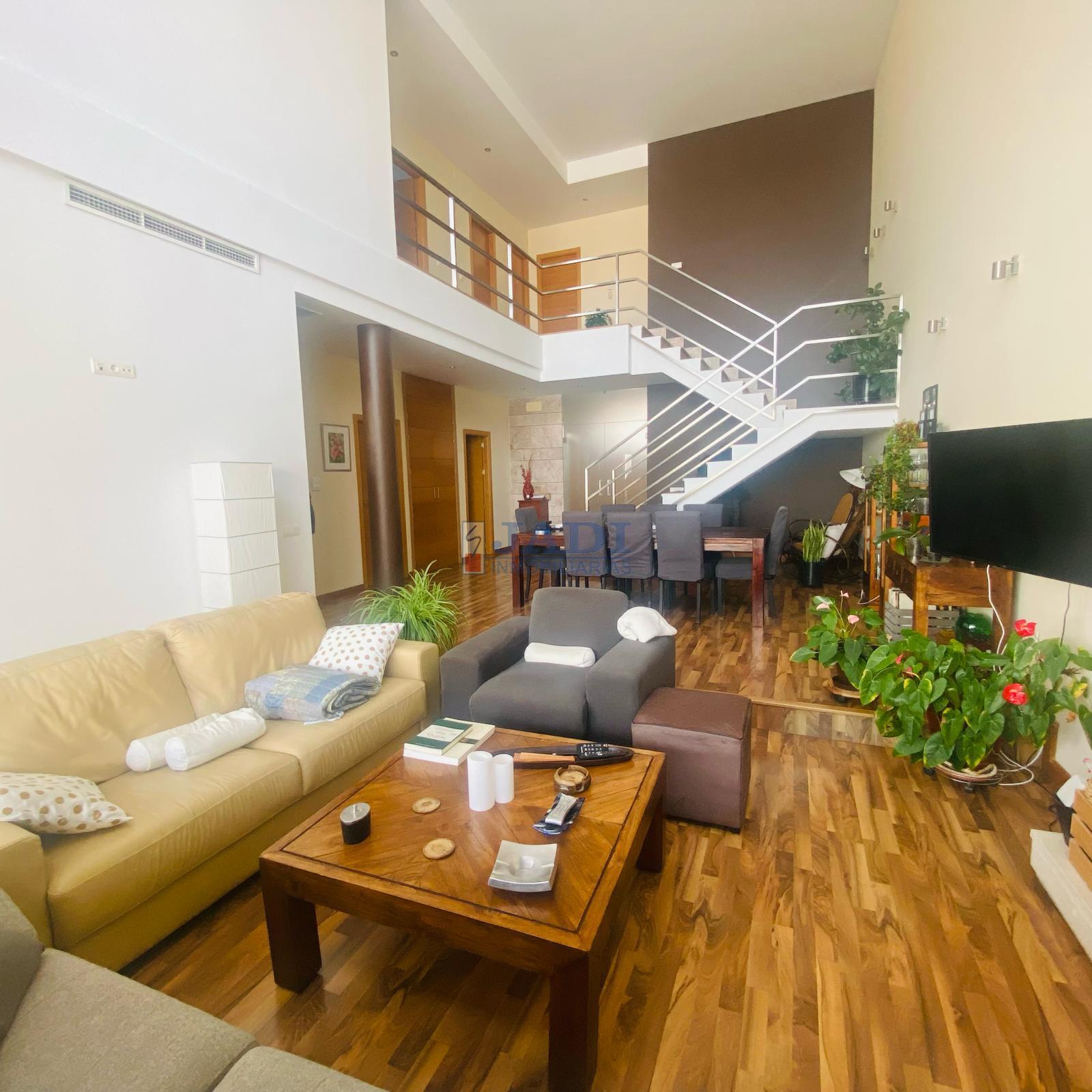 For sale of house in Valdepeñas