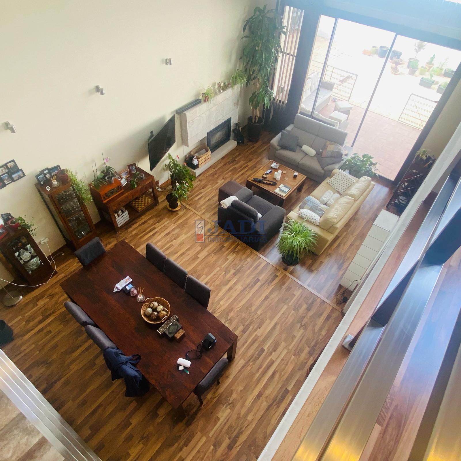 For sale of house in Valdepeñas
