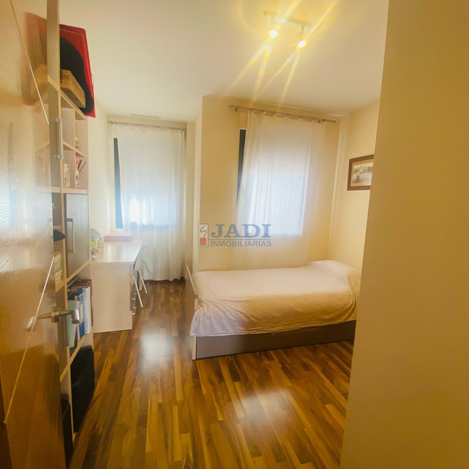 For sale of house in Valdepeñas