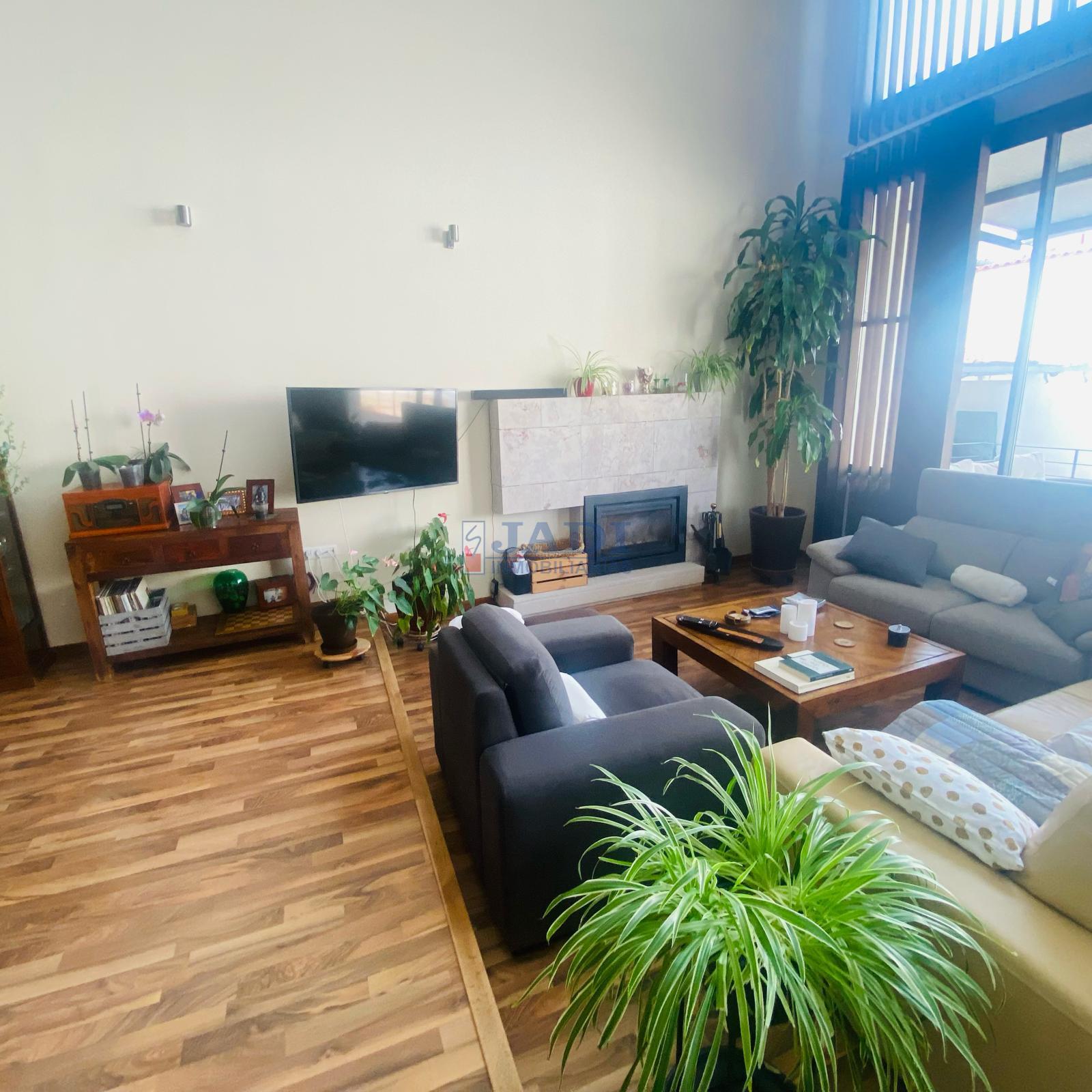 For sale of house in Valdepeñas